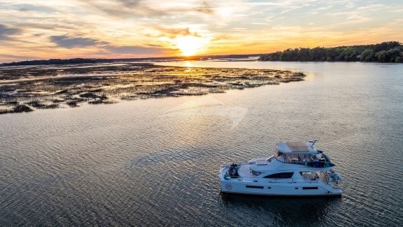 Image of SOUTHERN SKY yacht #18