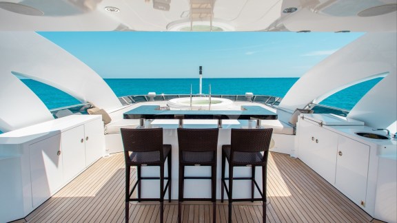 Image of LADY L yacht #24