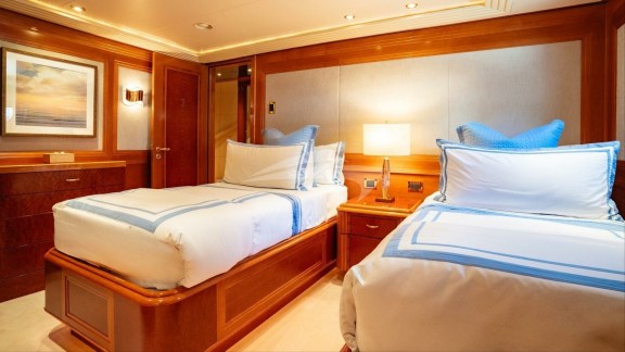 Image of SECOND LOVE yacht #2