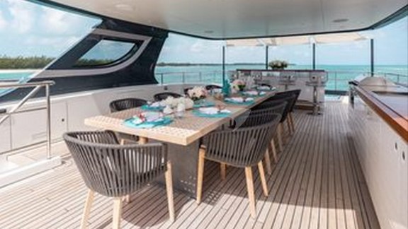 Deck Dining