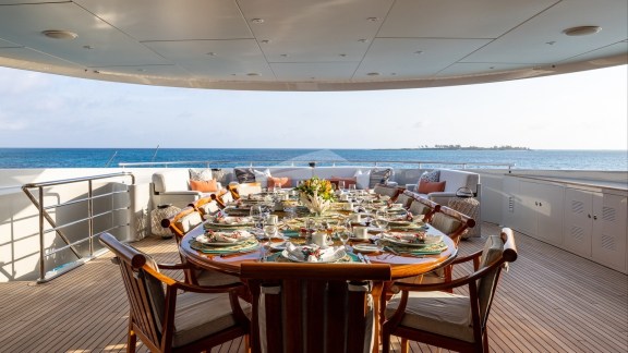Deck Dining