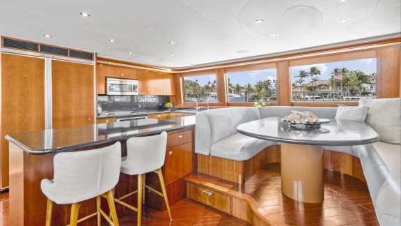 Image of SLEEPOVER yacht #8