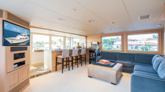 Image of CHANSON yacht #18