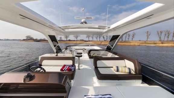 Flybridge Seating