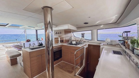 Image of M LEGACY yacht #9