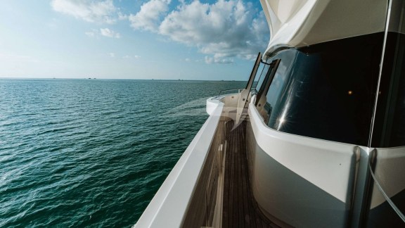 Main Deck Exterior Line