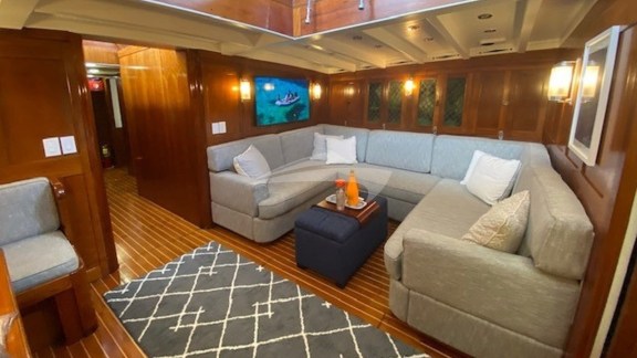 Image of EROS yacht #12