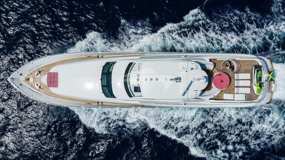 110_lazzara_pure_romance_profiles_25