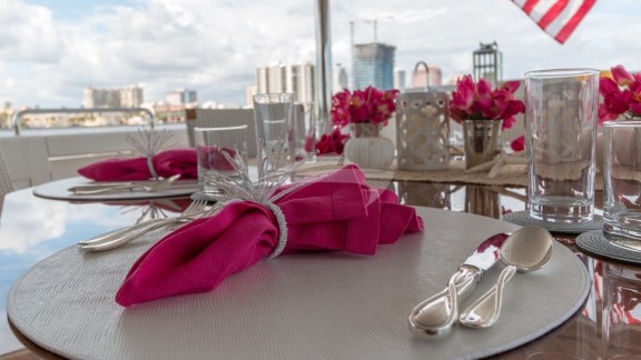 Aft Deck Dining Detail