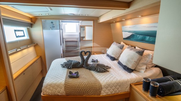 Image of BLUEWINDS yacht #8