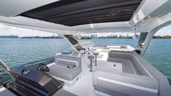 Image of CRYPTO LIFE yacht #16