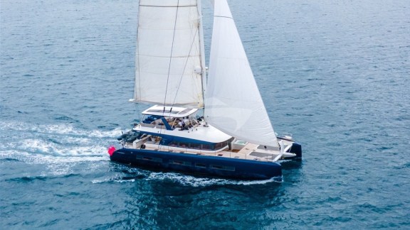 BGYB_Charter_Catamaran_Lagoon77_MANEETNOCTE_Photo2