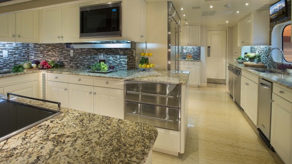 Image of SILVER LINING yacht #25