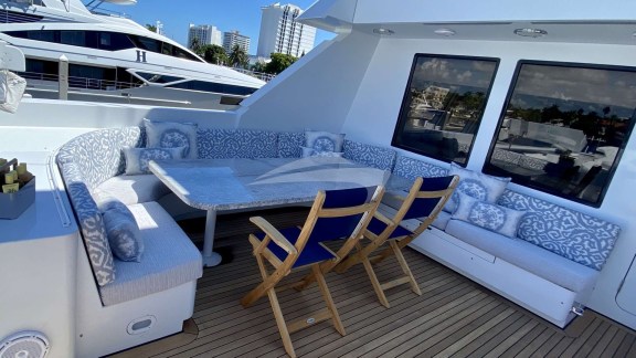 Skylounge Deck Seating