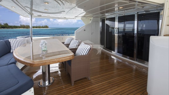 37 Mambo Aft Deck
