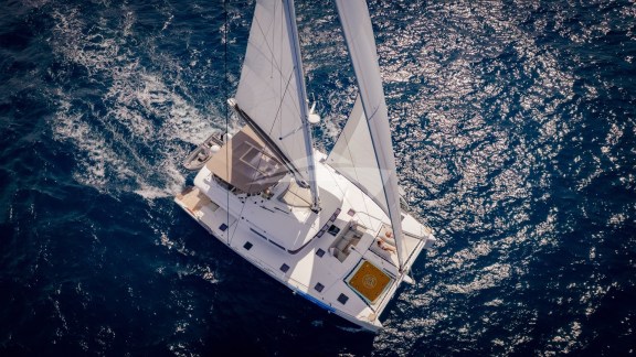 Image of BLUEWINDS yacht #2