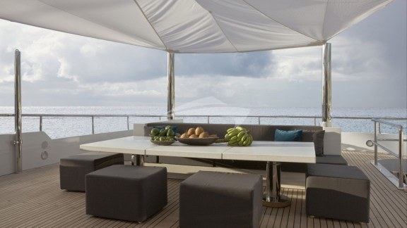 Deck Dining