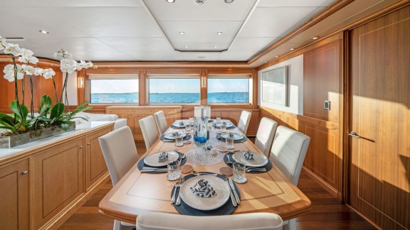 Main Deck Dining