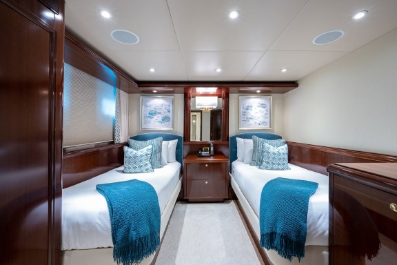 Image of STARSHIP yacht #34
