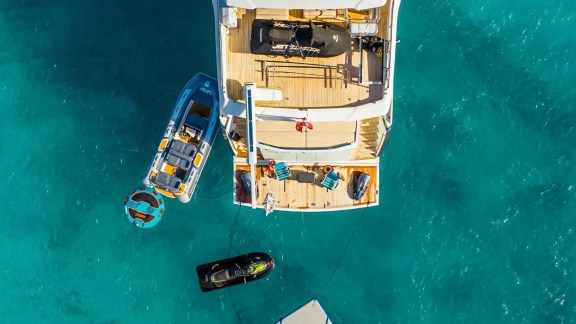 Image of EXIT STRATEGY yacht #21