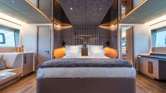 Image of EXIT STRATEGY yacht #15