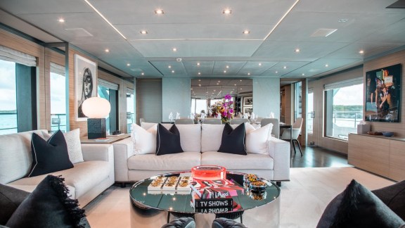 Image of EMINA yacht #10