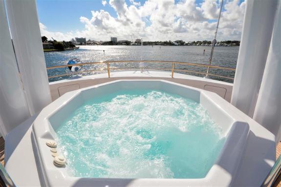 Image of STARSHIP yacht #6