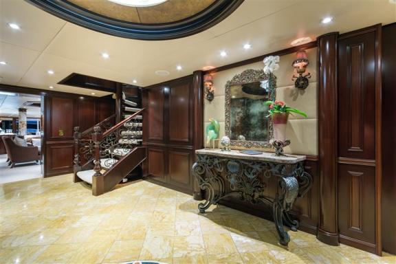 Image of STARSHIP yacht #25