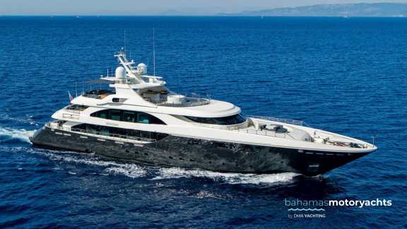 Bahamas motor yacht charters
