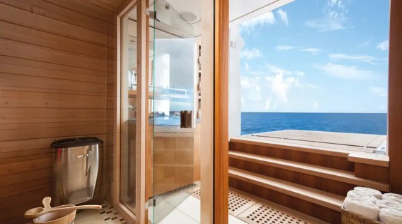 Luxury Motor Yacht Lady Britt Spa