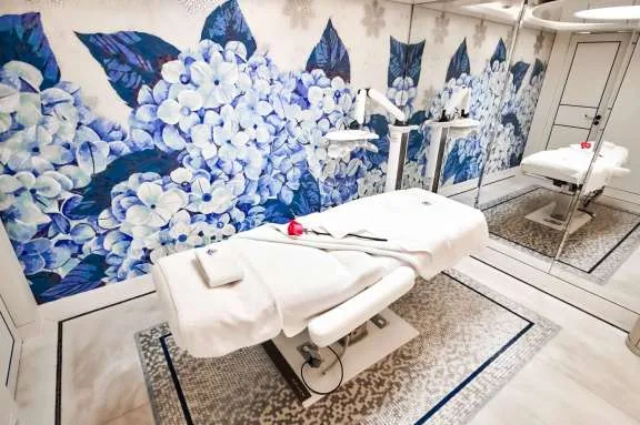 Luxury Motor Yacht Coral Ocean Spa