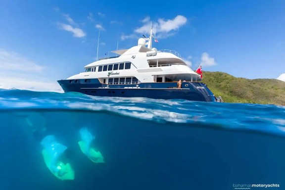 Luxury Motor Yacht 'Second Love' with 2 seabobs