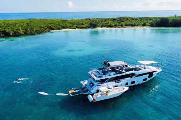 Bahamas Luxury Motor Yacht Charter Sea Owl with Chase Boat