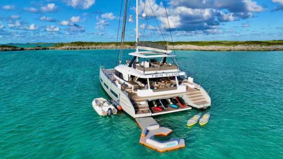 Bahamas Catamaran Charter, Twin Flame