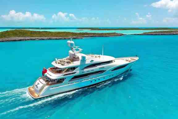 Bahamas Motor Yacht Charter, Avalon, Cruising the Exumas