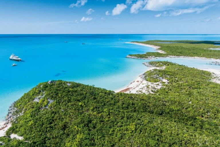 Top 5 Yacht Charter Destinations in the Bahamas