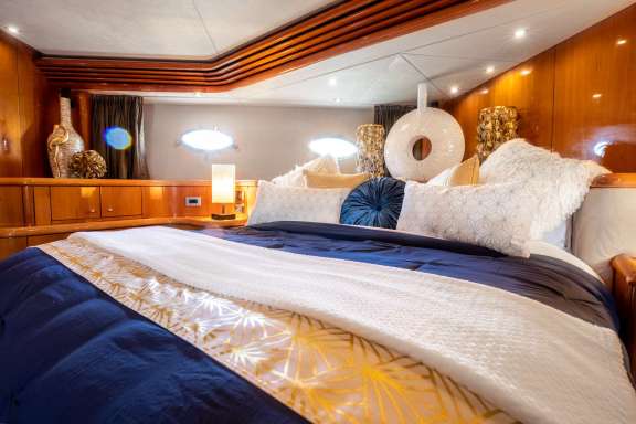 Image of LeoLena yacht #6