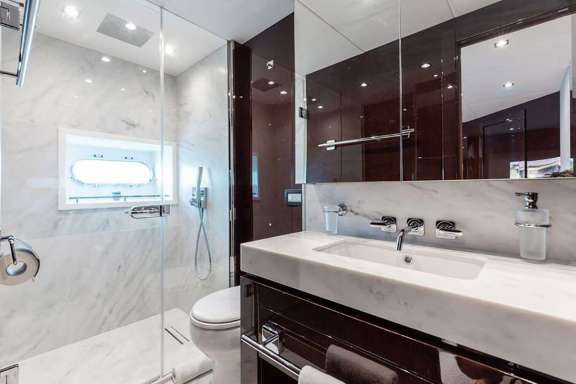 Image of MIRRACLE yacht #9