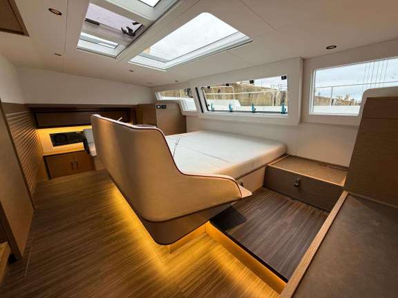 Image of Xquisite Hybrid yacht #6