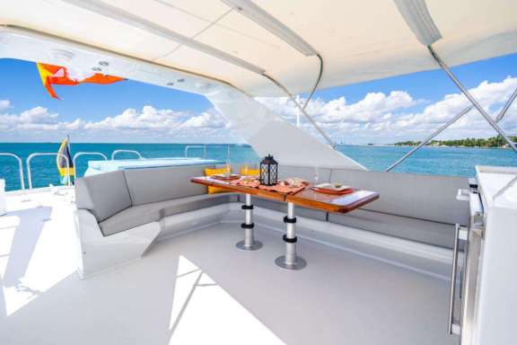 Flybridge Dining