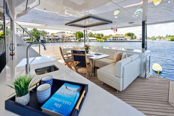 Aft Deck Dining for 8