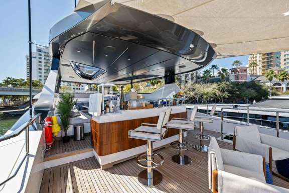 Fly bridge Bar