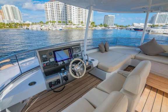 Flybridge Helm