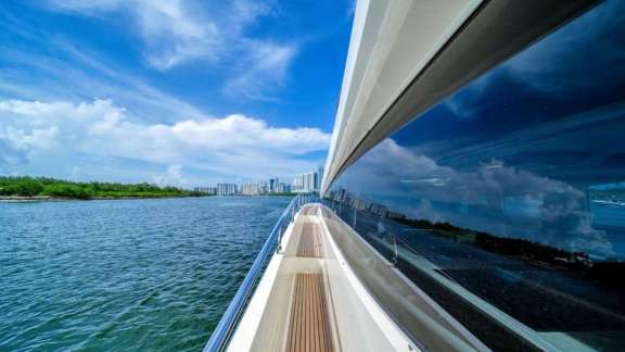 Image of Oceana yacht #17