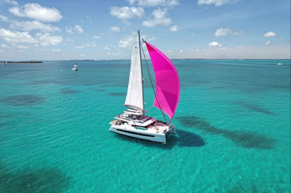 Sailing Yacht Luna