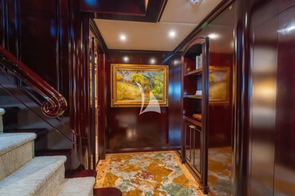 Lower Deck Stateroom Foyer