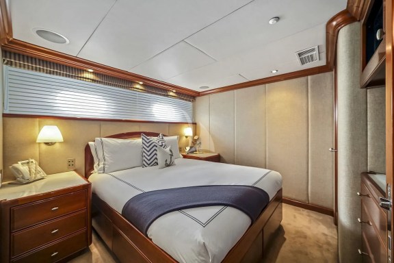 ARTEMIS Guest Stateroom 3