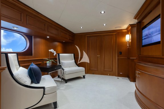 Master Stateroom Foyer