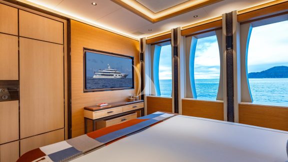 Image of TOP FIVE II yacht #30
