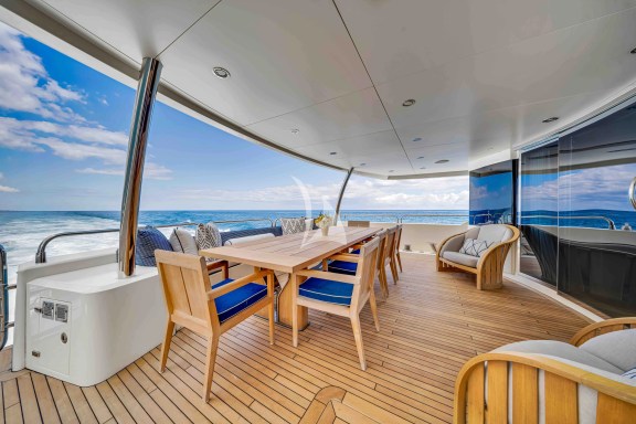 Main Deck Aft Dining
